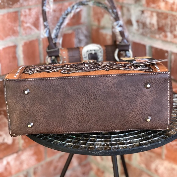 American Bling Brown Buckle Handbag+ Wallet - Picture 3 of 7